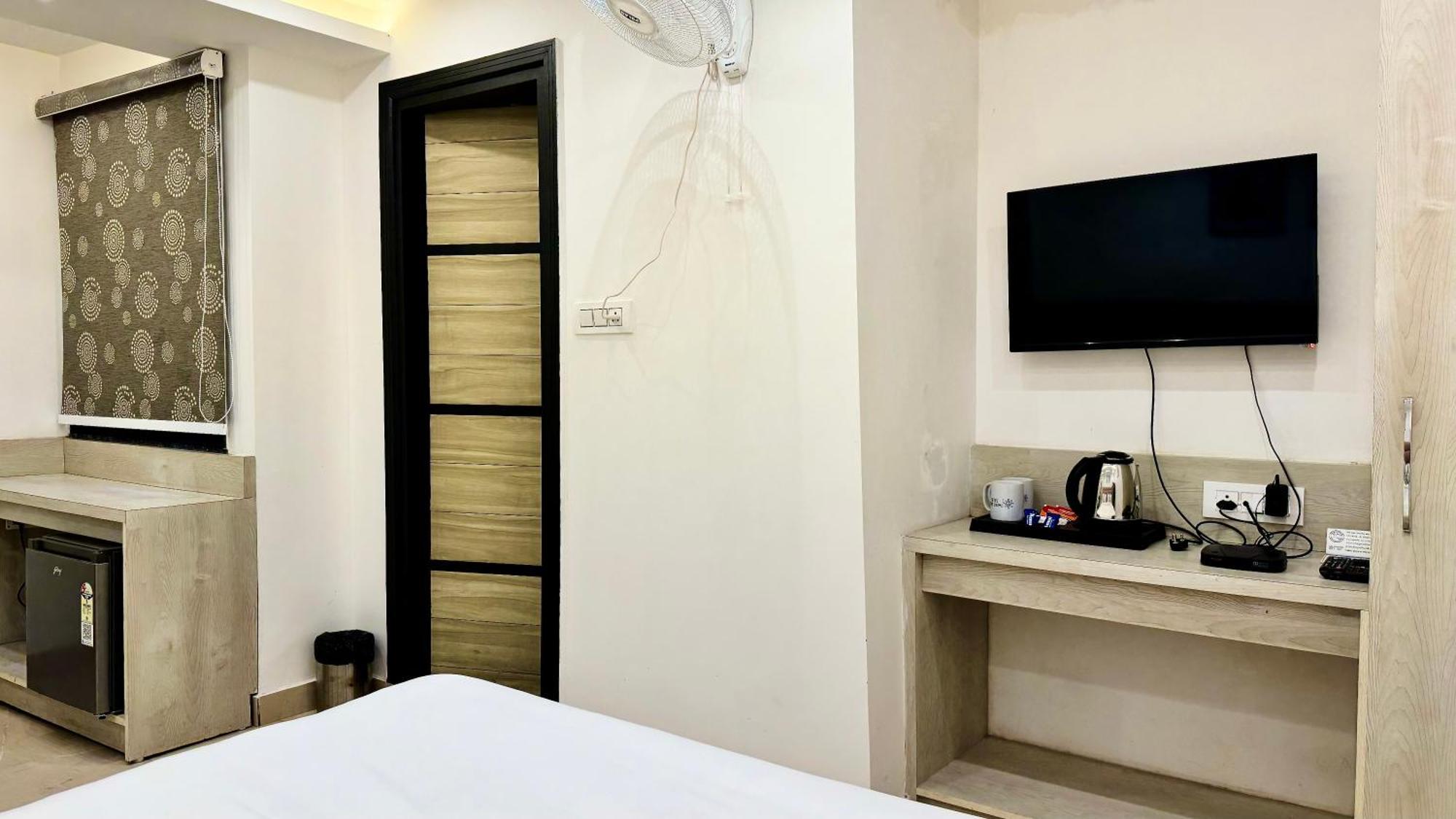 מוסורי Hotel Pride Inn - 800 Mts From Mall Road מראה חיצוני תמונה