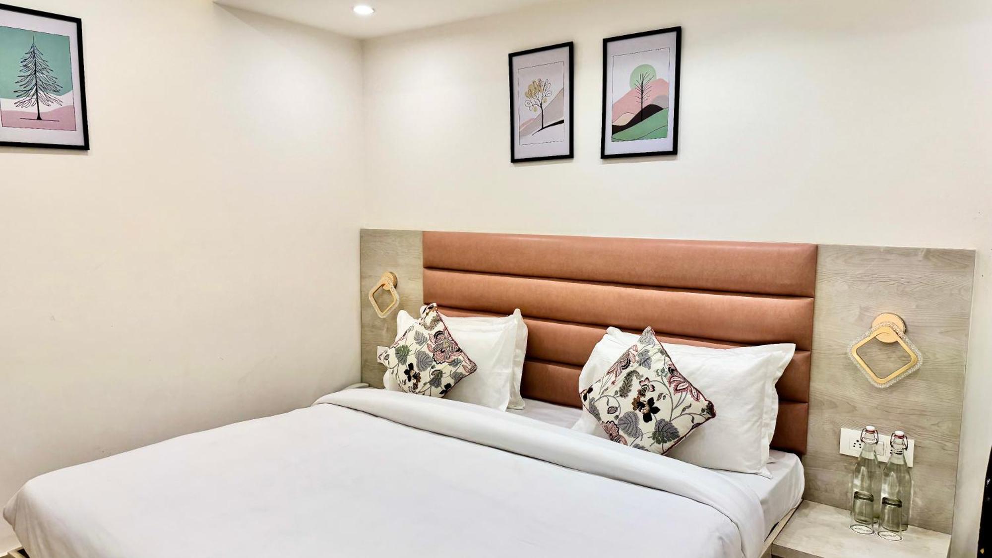מוסורי Hotel Pride Inn - 800 Mts From Mall Road מראה חיצוני תמונה