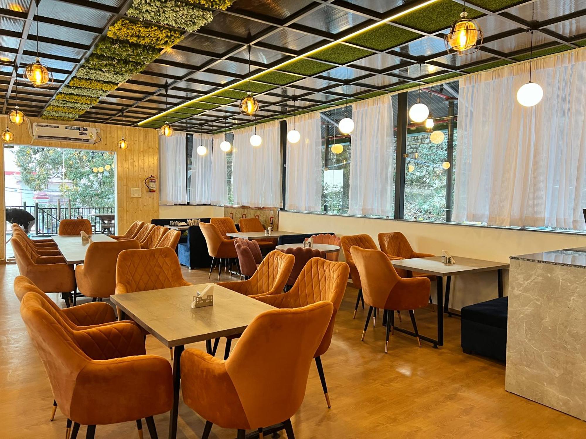 מוסורי Hotel Pride Inn - 800 Mts From Mall Road מראה חיצוני תמונה